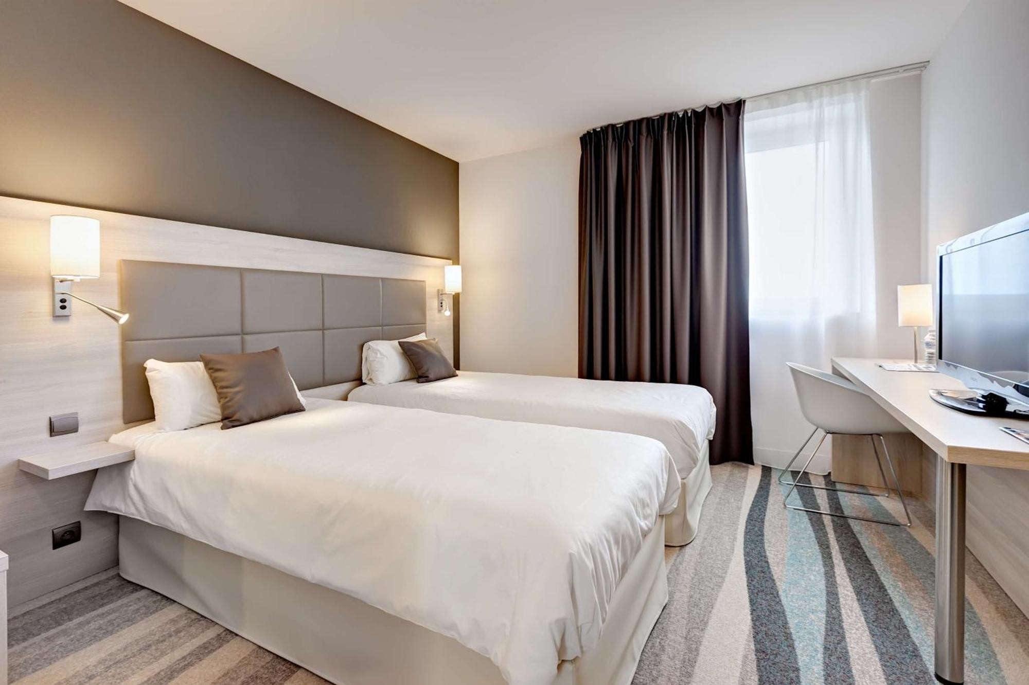 Brit Hotel Vendee Mer Les Achards  Zewnętrze zdjęcie